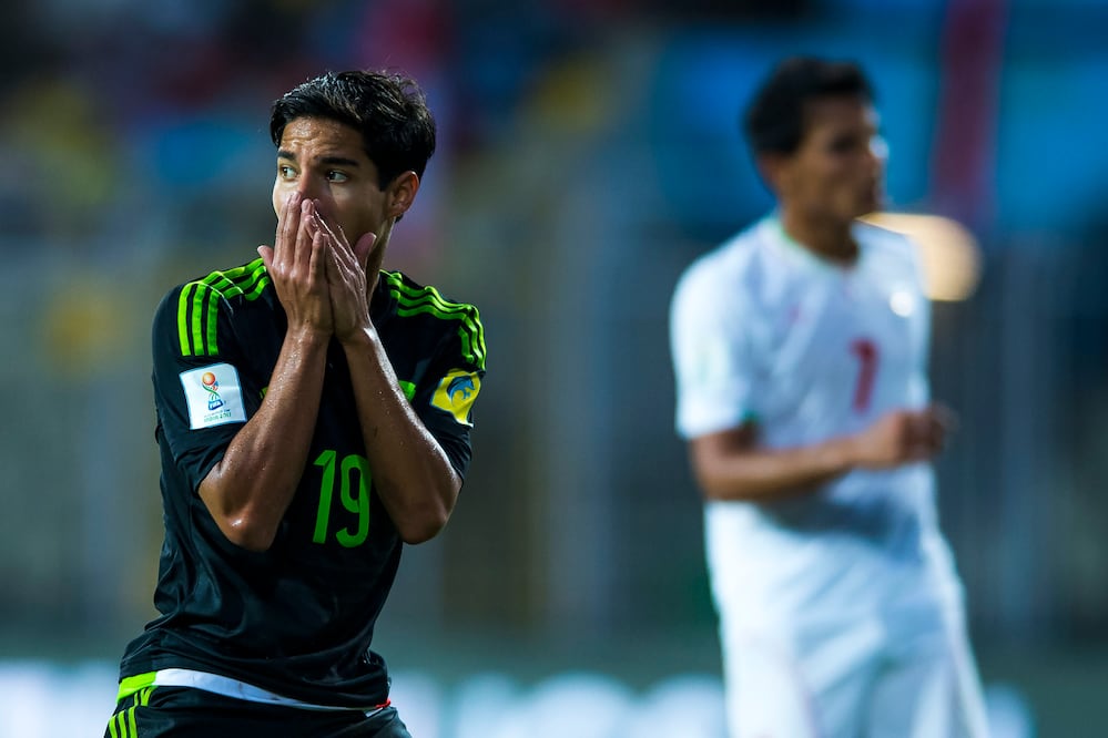 AP. Diego Lainez poco pudo hacer ante Irán.