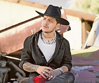 Tercera en discordia en canción de Ángela y Nodal