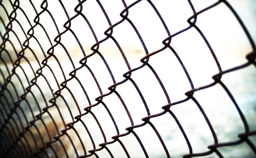 Finlandia comenzó la construcción de una valla metálica en su frontera con Rusia. Foto: Ilustrativa. Pixabay