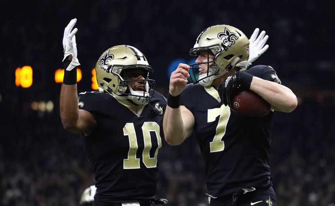 Jugadores de los Saints durante un juego en el Mercedes-Benz Superdome. FOTO/REUTERS