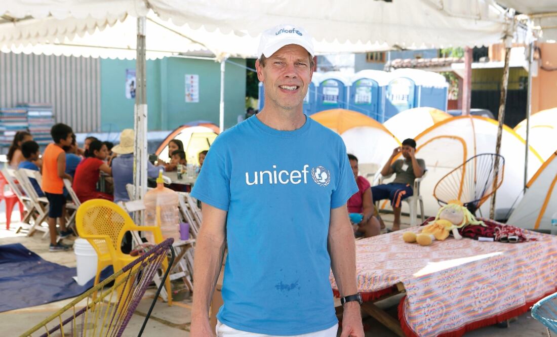 Christian Skoog, representante de Unicef en México, visitó las instalaciones de centros amigables para brindar protección sicoemocional a los niños afectados por el sismo del pasado 7 de septiembre (MARIO MARTÍNEZ. EL UNIVERSAL)