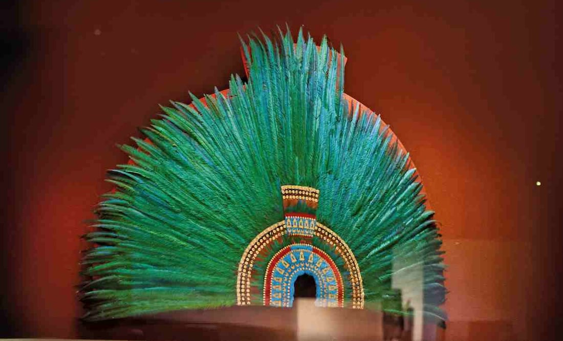 Réplica del Penacho de Moctezuma en el Museo Nacional de Antropología, pues el original se encuentra en el Museo Etnológico de Viena, Austria. Foto: Valente Rosas / EL UNIVERSAL