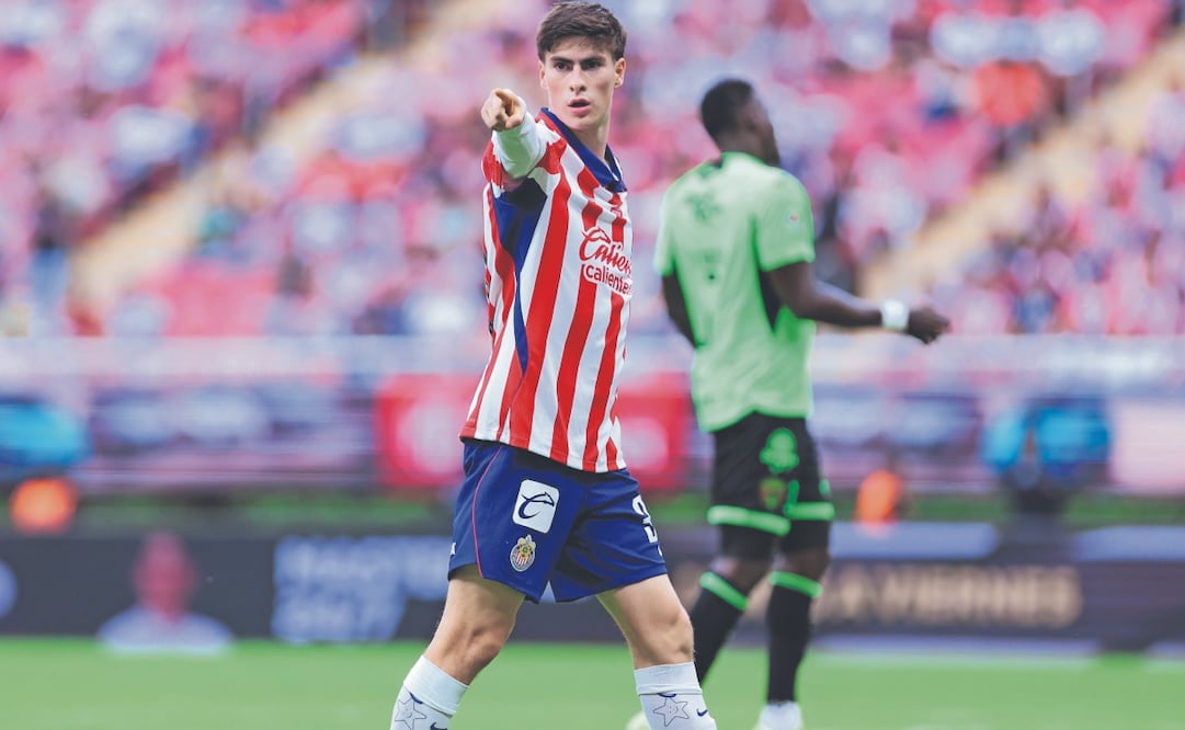 Armando González, durante el partido correspondiente a la jornada 2 del torneo Apertura 2026 de la Liga BBVA MX, entre las Chivas Rayadas del Guadalajara y los Bravos de FC Juárez, realizado en el estadio Akron. Foto: Imago7/ Juan Carlos Cubeyrot.