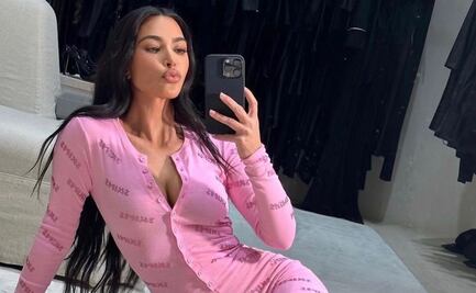 Kim Kardashian derrocha sensualidad en ajustado vestido de piel