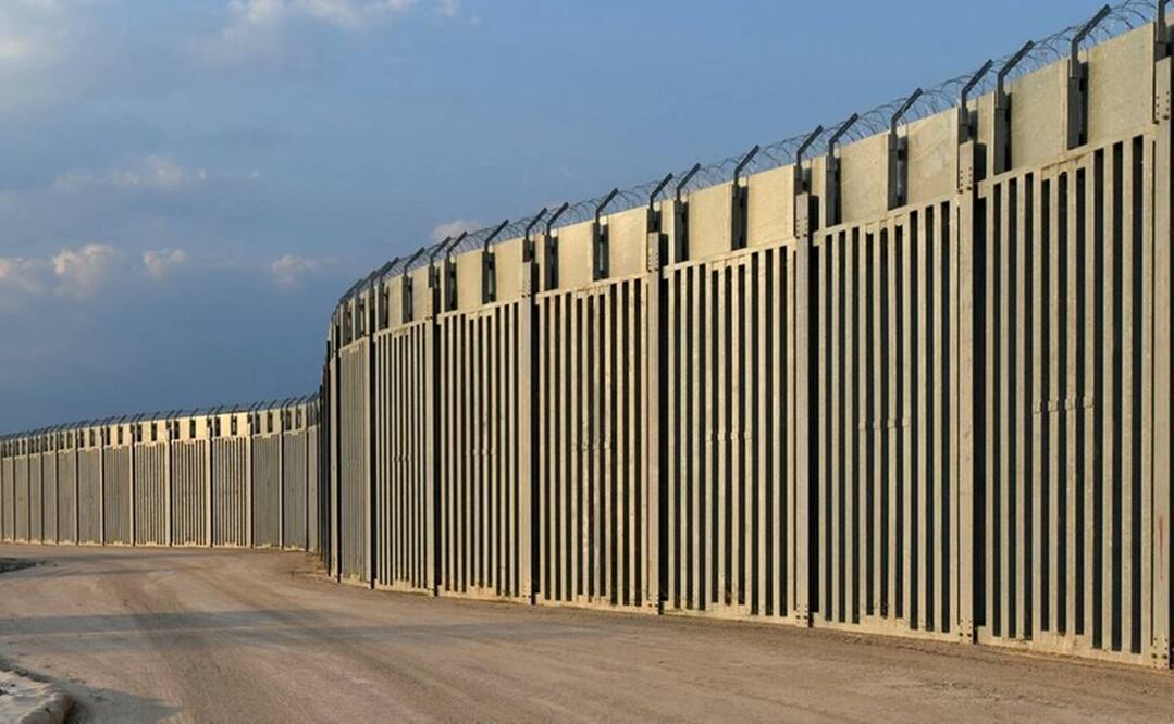 La valla ha sido levantanda en la región de Evros, en la frontera de Grecia con Turquía. Foto: Reuters