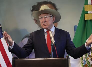 Ken Salazar: Estamos comprometidos para debilitar a cárteles internacionales; se aumentó la recompensa por “El Mencho”