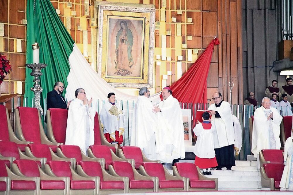 En su homilía, el nuncio apostólico Franco Coppola pidió que todas las instituciones civiles se comprometan para asegurar a los refugiados “un futuro de paz” (BASÍLICA DE GUADALUPE)