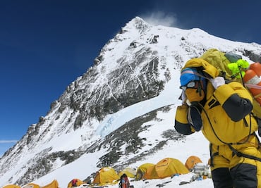 Escaladores que suban al Everest serán monitoreados con GPS