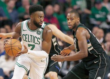 Bucks se ahoga en el TD Garden
