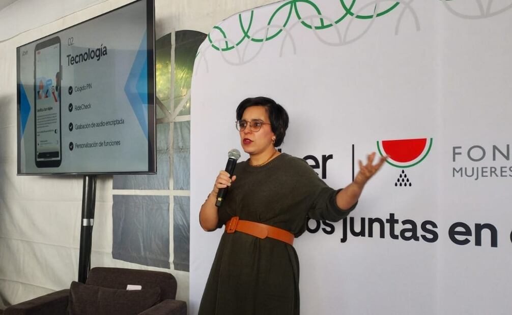 Cecilia Román, Gerente de Comunicación de Seguridad para Uber en México durante la firma del proyecto 2024-25 con Uber, el 26 de noviembre del 2024. Foto: Samyra Sosa. EL UNIVERSAL