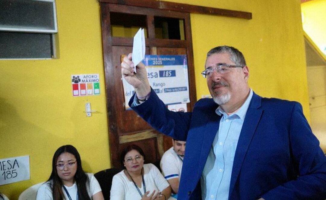 Bernardo Arévalo de León lidera las elecciones presidenciales de Guatemala con un 80% escrutado. Foto: Twitter @BArevalodeLeon