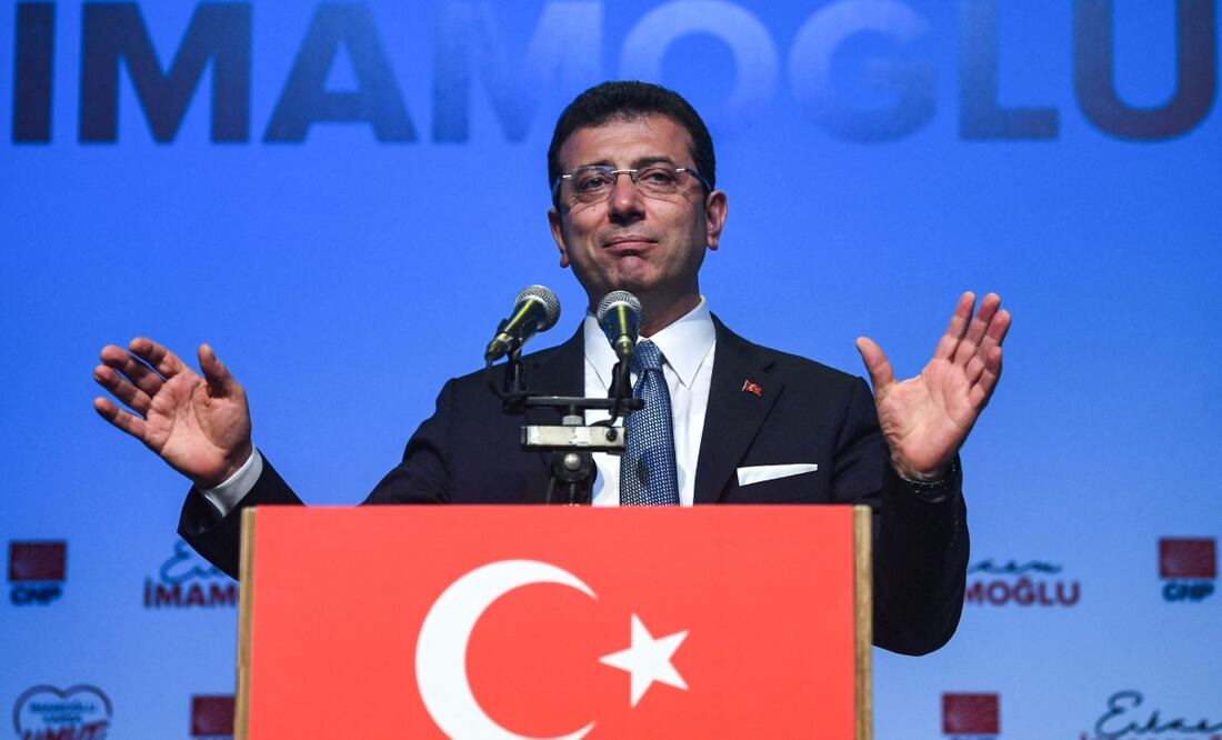 Ekrem Imamoglu, candidato de la oposición turca para la reelección de alcalde de Estambul. Foto: AFP
