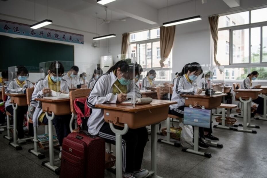 Así se ve el regreso a clases en Wuhan, lugar donde surgió el Covid-19