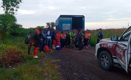 Rescatan a más de 50 migrantes en Morelos en operativo; eran transportados en camioneta con reporte de robo 