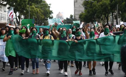 “Marea verde” a favor del aborto llega al Hemiciclo a Juárez 