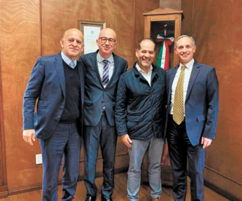 Ayer sostuvieron una reunión Juan Ferrer Aguilar, titular del Insabi, el diputado Éctor Jaime Barba, Martín Orozco, gobernador de Aguascalientes, y el subsecretario de Salud, Hugo López-Gatel. Foto: ESPECIAL