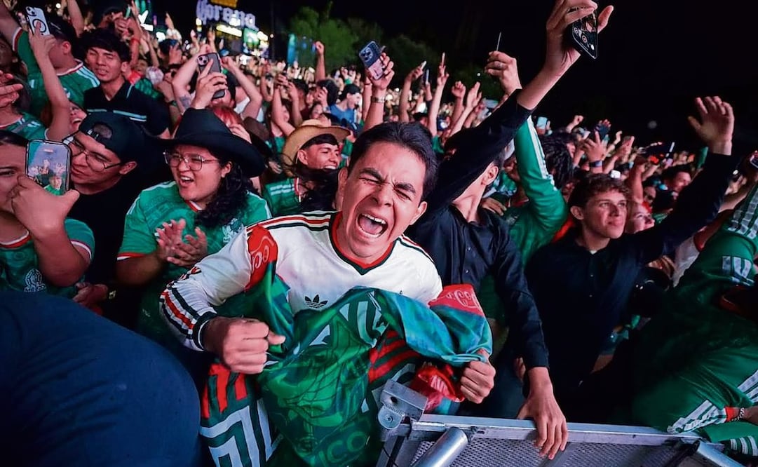La celebración del triunfo de México ante Ecuador movilizó a unas 300 mil personas en varios puntos de Monterrey y su zona metropolitana. Foto: Especial