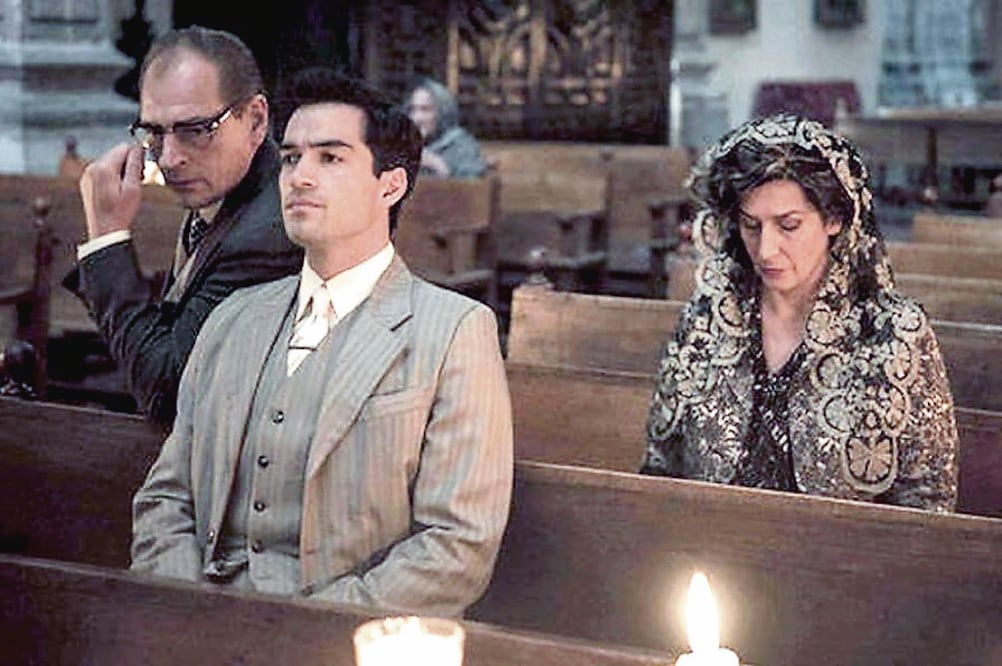 Alfonso Herrera protagoniza la producción dirigida y producida por el realizador español Antonio Chavarrías (NETFLIX)