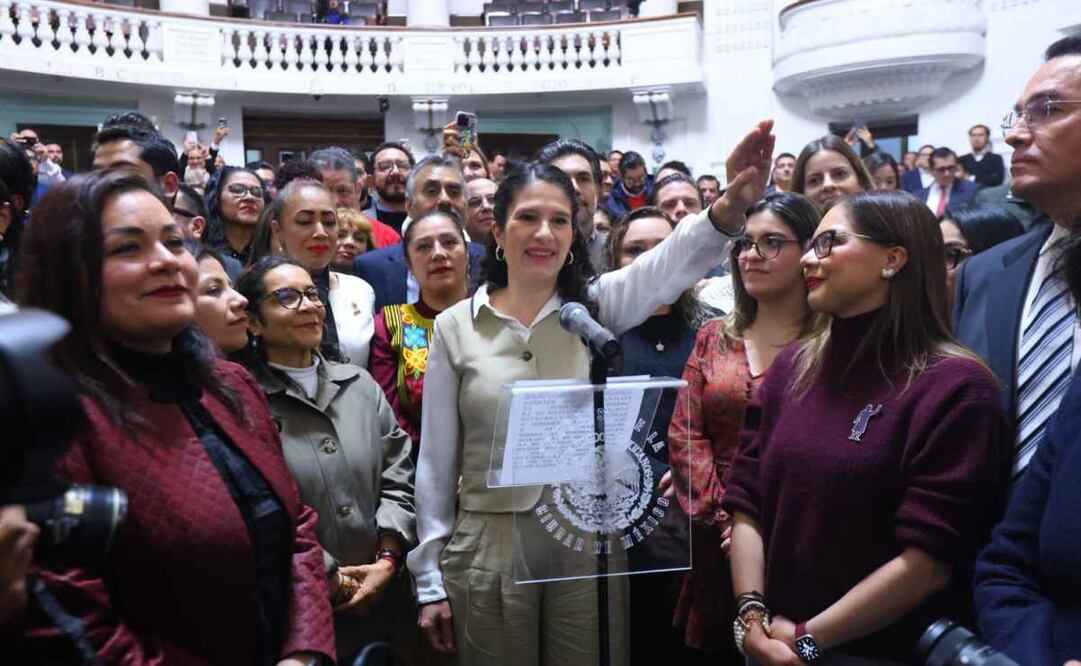 Toma de protesta de la nueva fiscal de la CDMX, Bertha Alcalde Luján en el congreso local. Foto: Fernanda Rojas/ EL UNIVERSAL