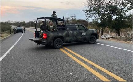 Con bloqueos organización agrario zapatista paraliza Comalapa, Chiapas