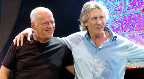 Esposa de David Gilmour acusa a Roger Waters de "antisemita", el músico se defiende