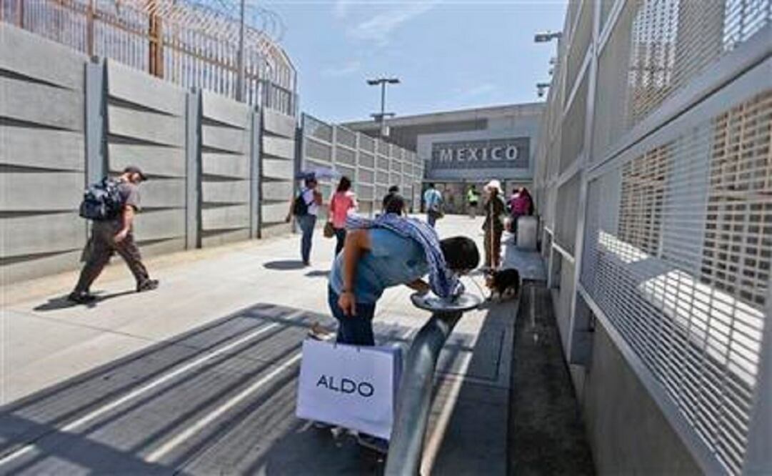 Pedestrians and motorists have generally entered Mexico unencumbered along the 1,954-mile border with the United States. (Photo: AP)