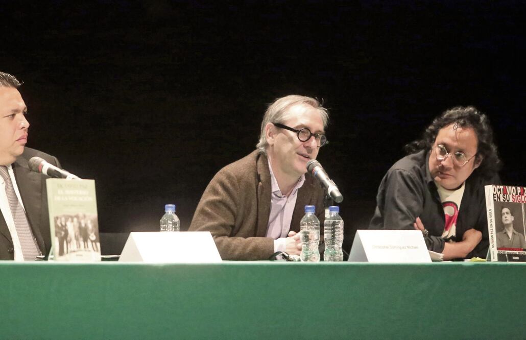 El crítico literario Christopher Domínguez participó en la charla (ALEJANDRA LEYVA. EL UNIVERSA)