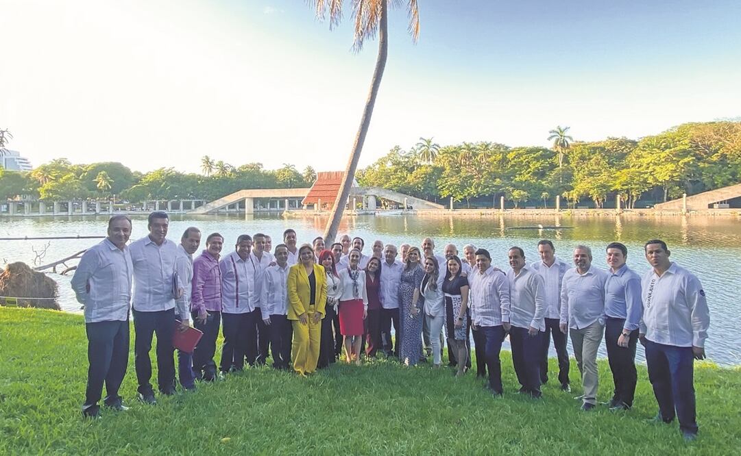 El presidente Andrés Manuel López Obrador asistió ayer en Tabasco a la reunión de la Conferencia Nacional de Gobernadores. Foto: Tomada de Twitter