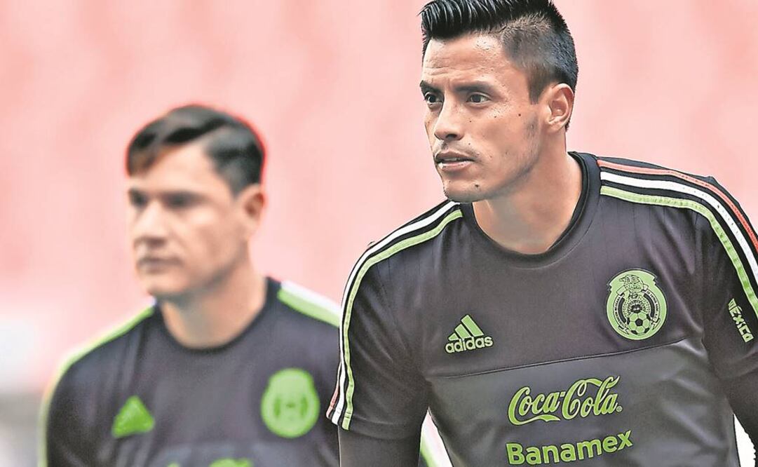 Moisés Muñoz (izq.) y Alfredo Talavera, durante la práctica. ETZEL ESPINOSA. IMAGO7