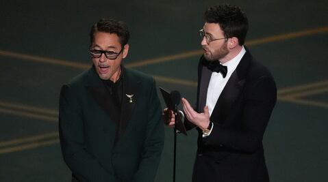 Robert Downey Jr. y Chris Evans se reencuentran en los Premios Oscar; celebran 14 años de "Avengers"