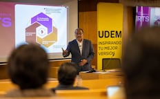 Escobedo impulsa modelo de reconstrucción del tejido social; el alcalde presenta estrategia en la UDEM