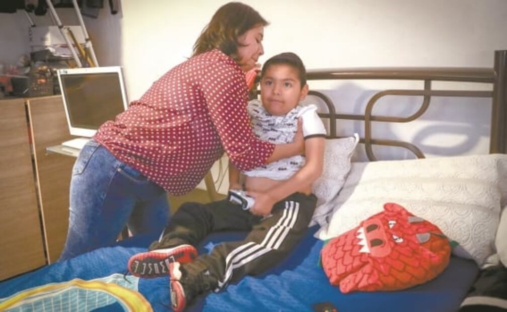 Axel contra la atrofia muscular; tratamiento cuesta más de 2 mdp