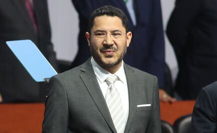 Batres propone prohibir las concesiones de agua