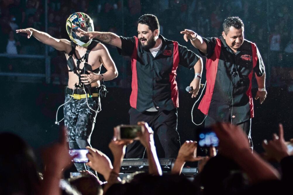 La banda tuvo invitados, entre ellos Nana Pancha, Luis Humberto Navejas y Aarón con su grupo Ilusión (FOTOS: CÉSAR VICUÑA. OCESA)