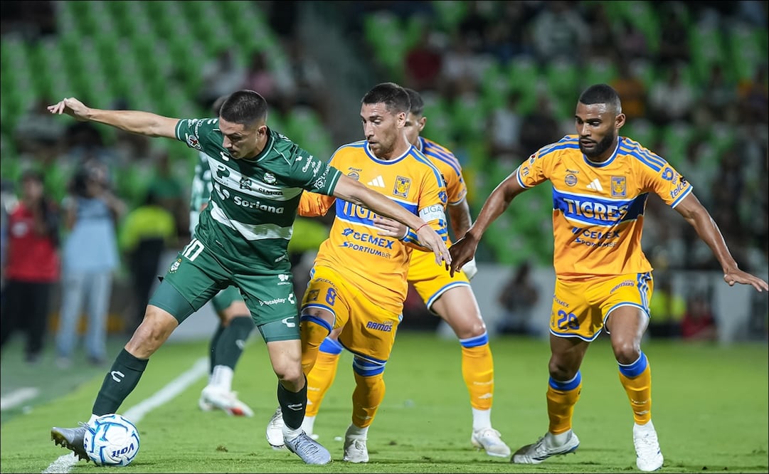 Santos y Tigres ofrecieron una pobre actuación e igualaron en un somnífero partido / FOTO: Imago7