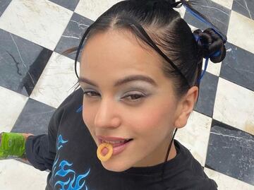 Rosalía y su look para turistear en México