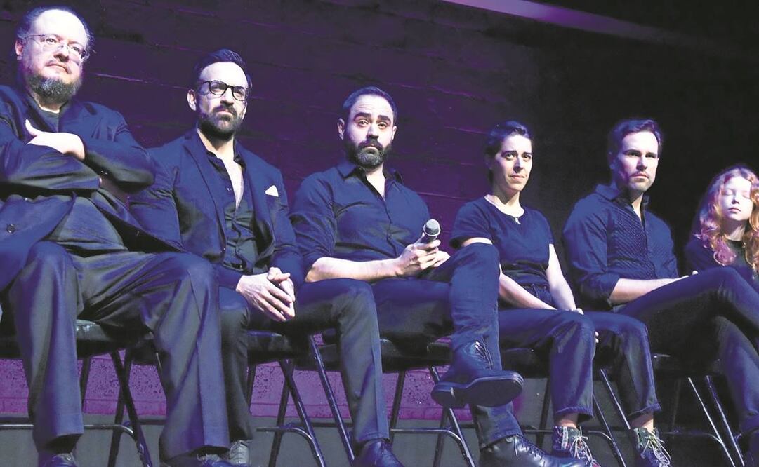 Pablo Perroni, el director y traductor Miguel Septién, los actores Verónica Bravo, José Ramón Berganza y Léo Danse Alós. Foto: Aramndo Pereda/EL UNIVERSAL