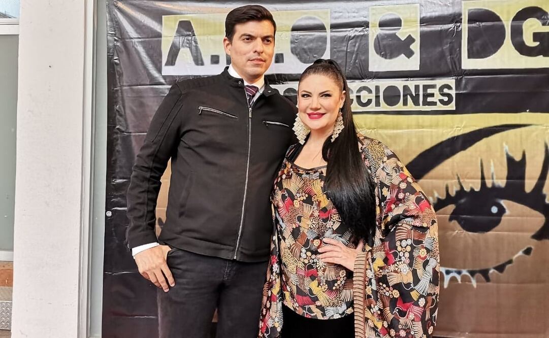 En el marco del reconocimiento a la trayectoria artística, se celebró un evento en la Casa del Actor, en donde la intérprete aprovechó para acompañar al tenor Héctor Gamaliel. Foto: Elizabeth Escobar/EL UNIVERSAL