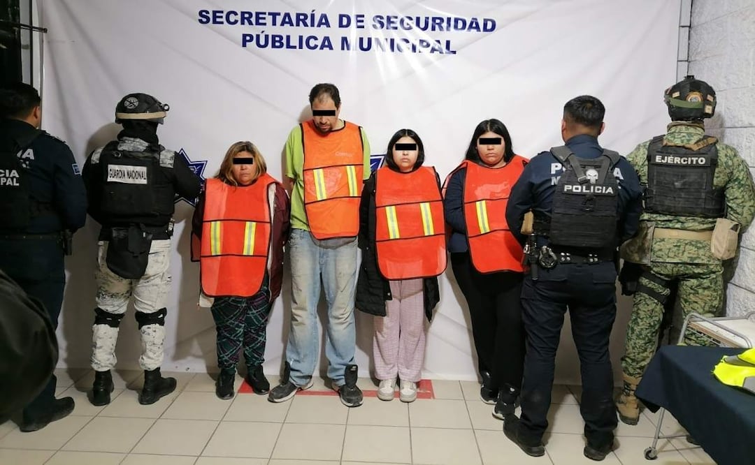 Los detenidos por el secuestro de los migrantes en Ciudad Juárez, fueron identificados como Osvaldo O. H., María Dolores O. V., Jazmín N. O. y Aylin Natasha N. O. (27/02/2025). Foto: Especial