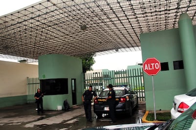 INM deporta a cinco cubanos