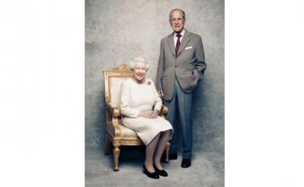 Reina Isabel II y Felipe de Edimburgo celebran 70 años de matrimonio