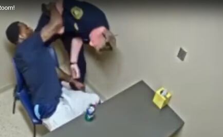 Hombre intenta desarmar a policía