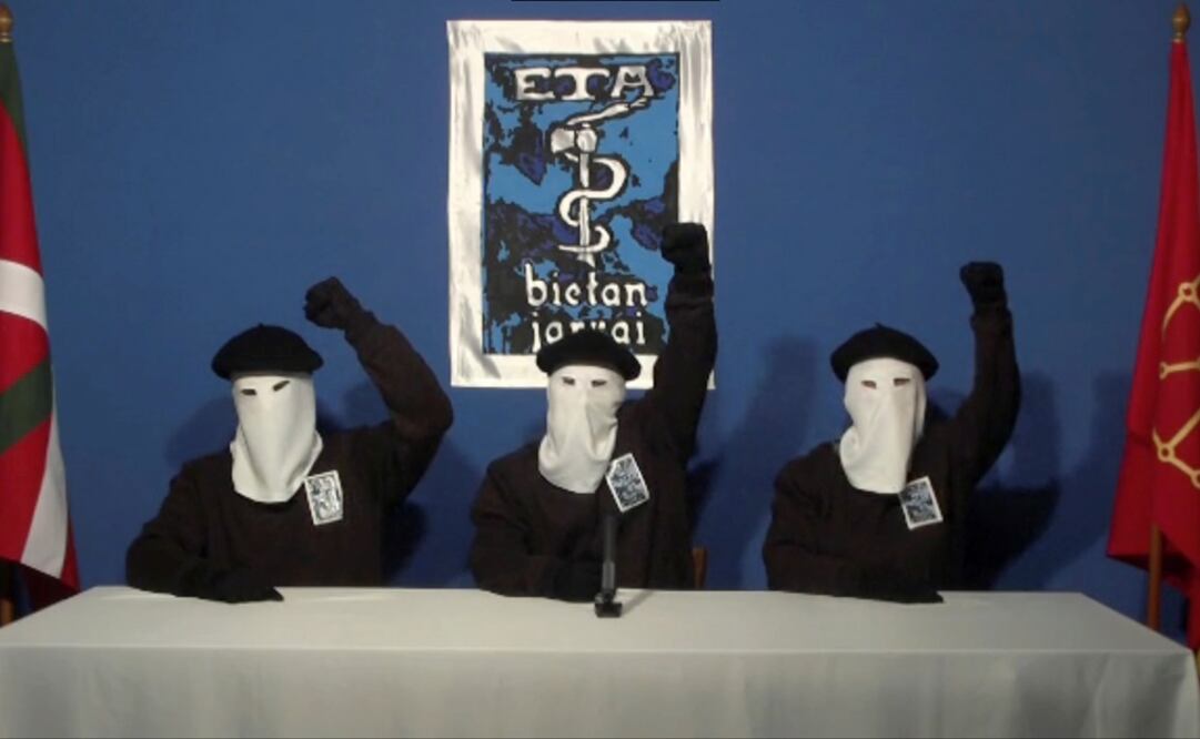 Tres líderes del grupo separatista vasco ETA llamaron a terminar con un conflicto armado de casi 50 años, que ha cobrado al vida de al menos 850 personas. (FOTO: REUTERS)