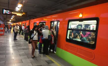 Usuarios reportan rezagos en L12 del Metro