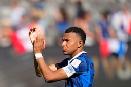 Mbappé iguala a Messi, supera a Pelé y va por el récord absoluto del Mundial