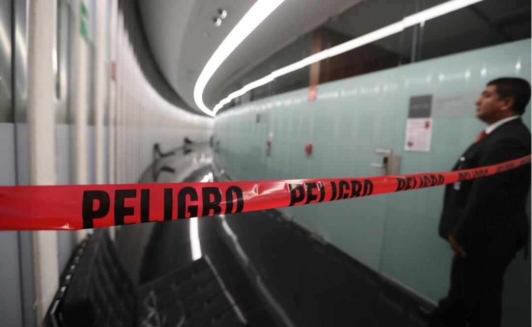 Ávila spoke with the attorney general, Alejandro Gertz Manero, to send bomb experts and alert prosecutors, providing all footage required to begin a thorough investigation - Photo: Valente Rosas/EL UNIVERSAL