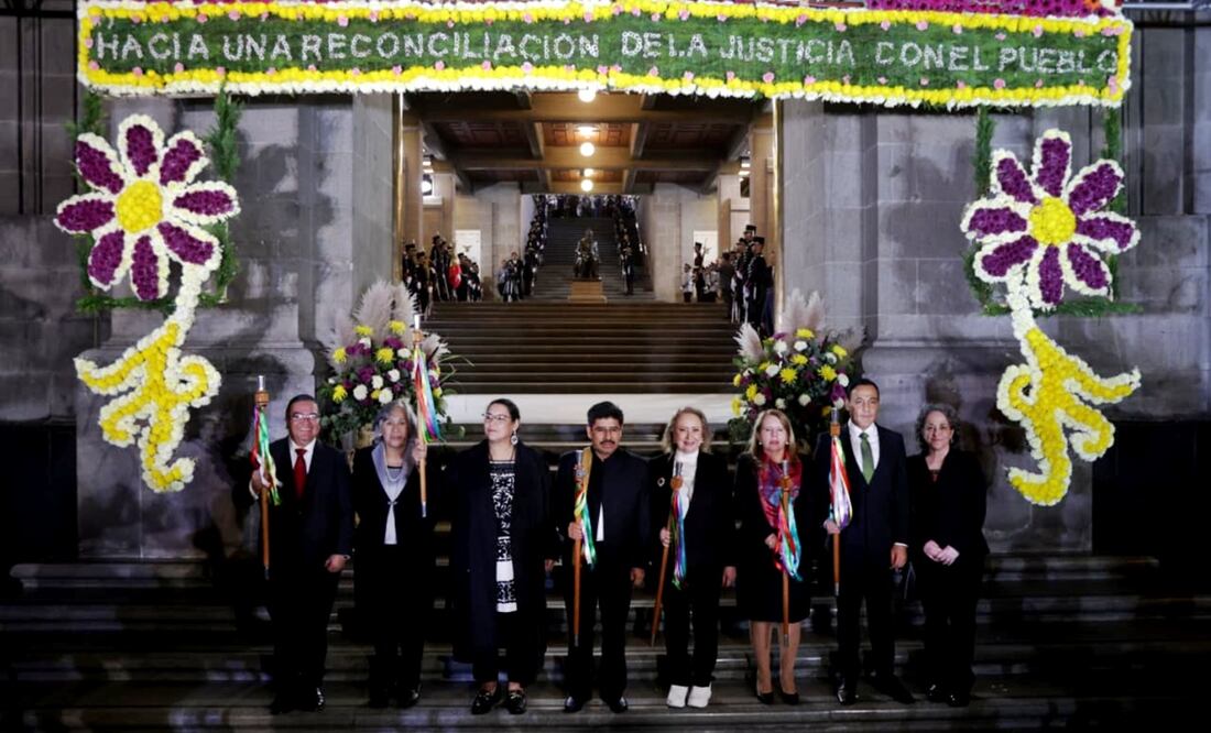 Los nuevos ministros de la Suprema Corte de Justicia de la Nación arrancaron funciones la noche del lunes en la Ciudad de México, el 1 de septiembre de 2025. Foto: Carlos Mejía / EL UNIVERSAL