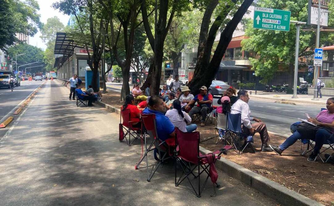 Usuarios se muestran descontentos con bloqueos de la CNTE (27/05/2025). Foto: Juan Carlos Williams / EL UNIVERSAL