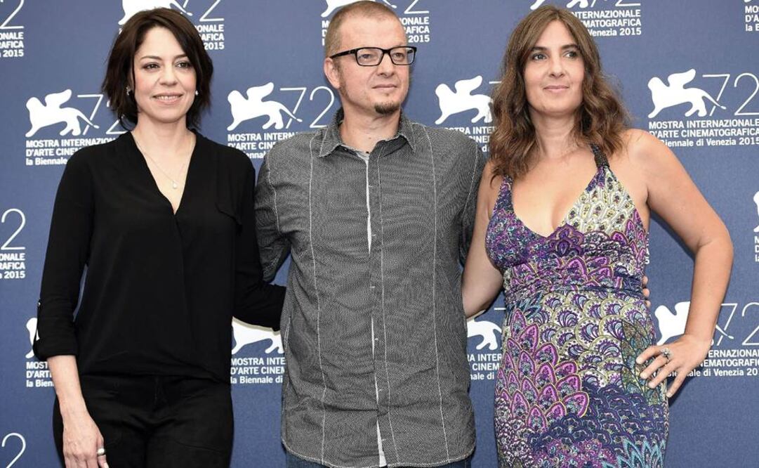 Rodrigo Pla' (C), la guionista Laura Santullo (Dch) y la actriz mexicana Jana Raluy. FOTO: EFE