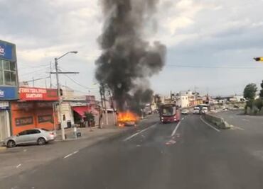 Video. Así prendieron fuego a varios autos tras enfrentamiento en Jalisco